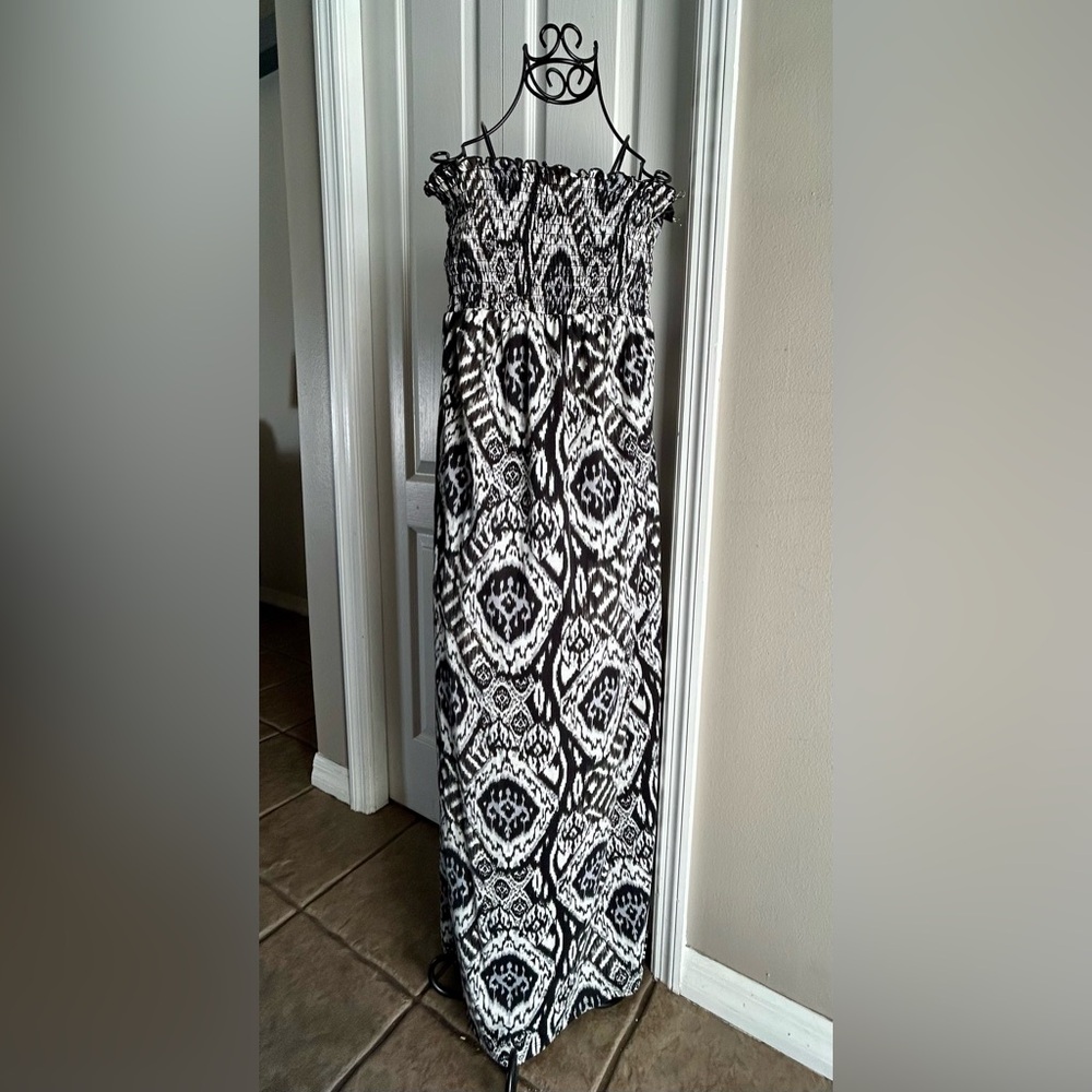 OP strapless, maxi dress size large